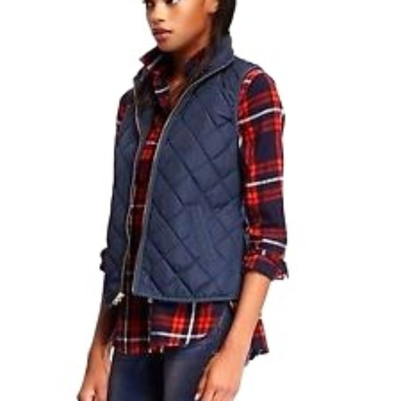 Old Navy Jackets & Blazers - Old Navy – Women’s Cozy Quilted Navy Vest – S